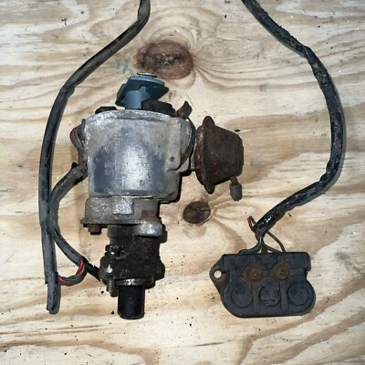 Datsun 280 Z 1976 distribuidor manual de 4 velocidades D6FA/01 6103 Foto 1 de 4