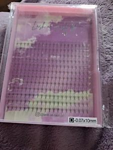 Lash On Lash Off Pre Made Hybrid Fans D-0.07 x 10mm SEALED - Picture 1 of 5