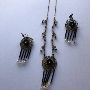 sadie green jewelry set necklace earrings - Picture 1 of 7