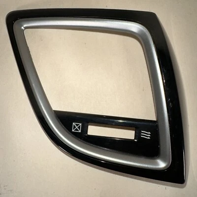 Bisel de tablero derecho BM BHN1 fabricante original Mazda 3 Sport 2014-2016 Foto 1 de 4