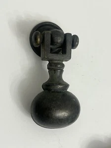 Drexel cabinet drop ring and backplate Victorian style Vintage #7752 - Foto 1 di 8