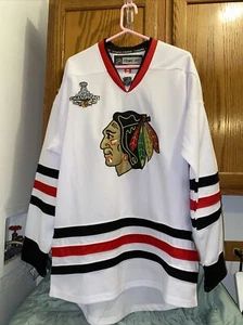 Chicago Blackhawks NHL Jersey Mens 50 CCM Stanley Cup 2010 White - Picture 1 of 9