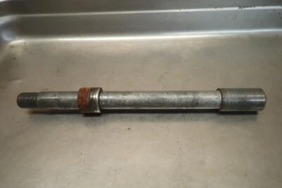 Honda CB750 1974 eje de rueda delantera Foto 1 de 4