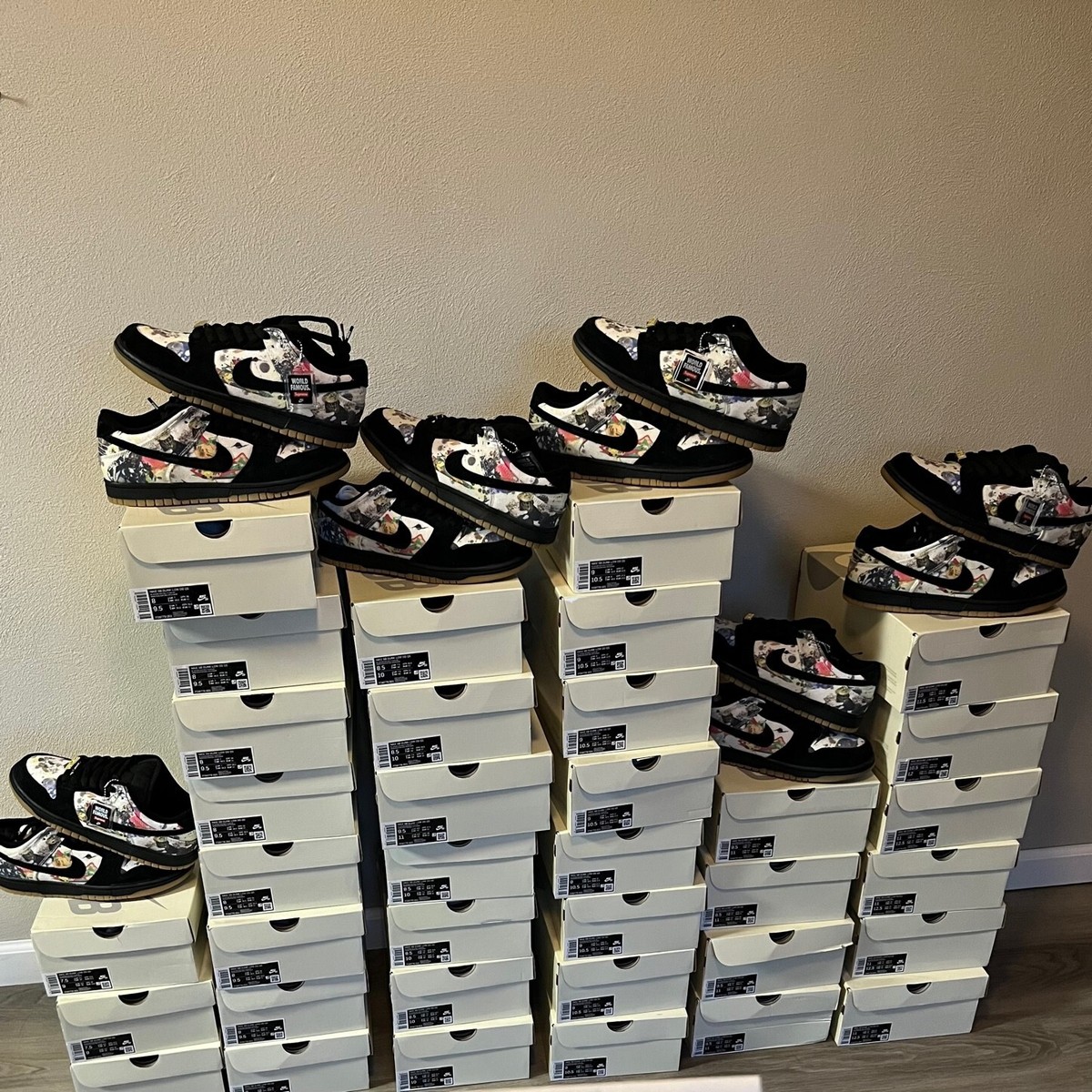Nike SB Dunk Low x Supreme Rammellzee for Sale Nike SB Dunk Low x Supreme Rammellzee for Sale