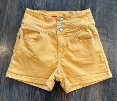 Pantalones cortos elásticos para mujer GUESS amarillos desgastados cortos, logotipo, talla: 24, adolescente Foto 1 de 4