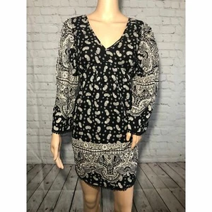NWT $63 Angie V-Neck Bell Sleeve Paisley Print Dress - Picture 1 of 3
