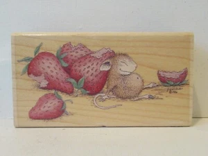 House Mouse stamp SLEEPING WITH STRAWBERRIES Retired stampabilities Eating - Picture 1 of 4
