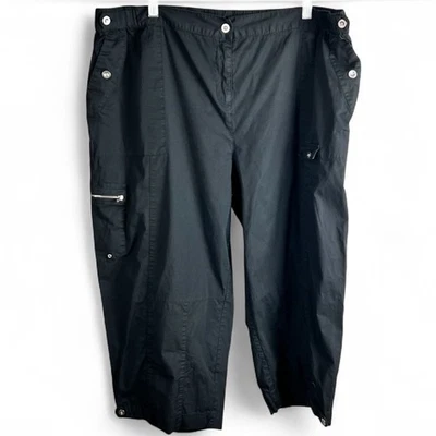 Calça capri Ulla Popken preta carga tamanho 20/22 bolsos, conforto e usabilidade - Imagem 1 de 4