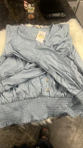 Elegants Blue Women’s Top - Picture 1 of 3