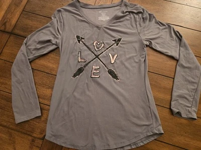 Camiseta No Boundaries Mujer Damas Gris Básica Informal Gráfica “Love” Talla L 11-13 Foto 1 de 4