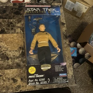 Star Trek Collector Series Ensign Pavel Chekov 9" Figure NIB Playmates 1997 - Picture 1 of 15