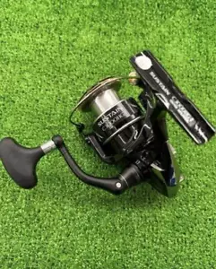 SHIMANO 17 SUSTAIN C3000HG 6.0 gear Spinning Reel from Japan - Picture 1 of 2