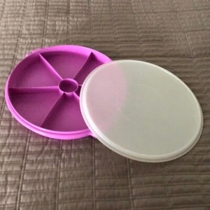 Tupperware Frühling lila Party Susan mit Siegel nagelneu - - Bild 1 von 4