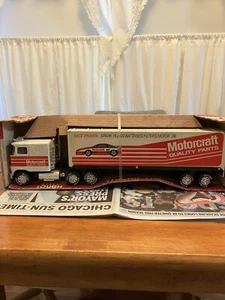 Remolque tractor Ford Motorcraft Nylint #9116-Z 21" caja original, usado - Imagen 1 de 7