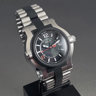 Reloj Renato Beast SIN USAR: correa de goma LE/SS; esfera negra MOP; suizo GMT Mvmnt Foto 1 de 4