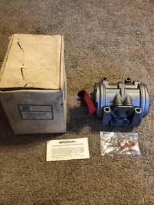 Ford E43Z-19703-CX 1984-86 Tempo Topaz Air Conditioning A/C Compressor - Foto 1 di 3