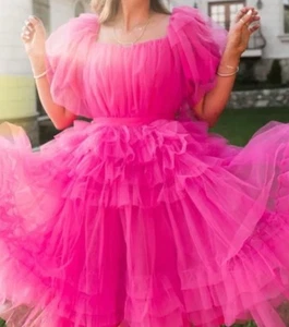Ivy City Whimsey Tiered Mesh Midi Dress Women’s SMALL Hot Pink Tulle Swiss Dot - Bild 1 von 11