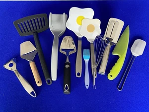 Preloved 12 x Mixed Kitchen Utensils - Student Starter Set - Picture 1 of 1