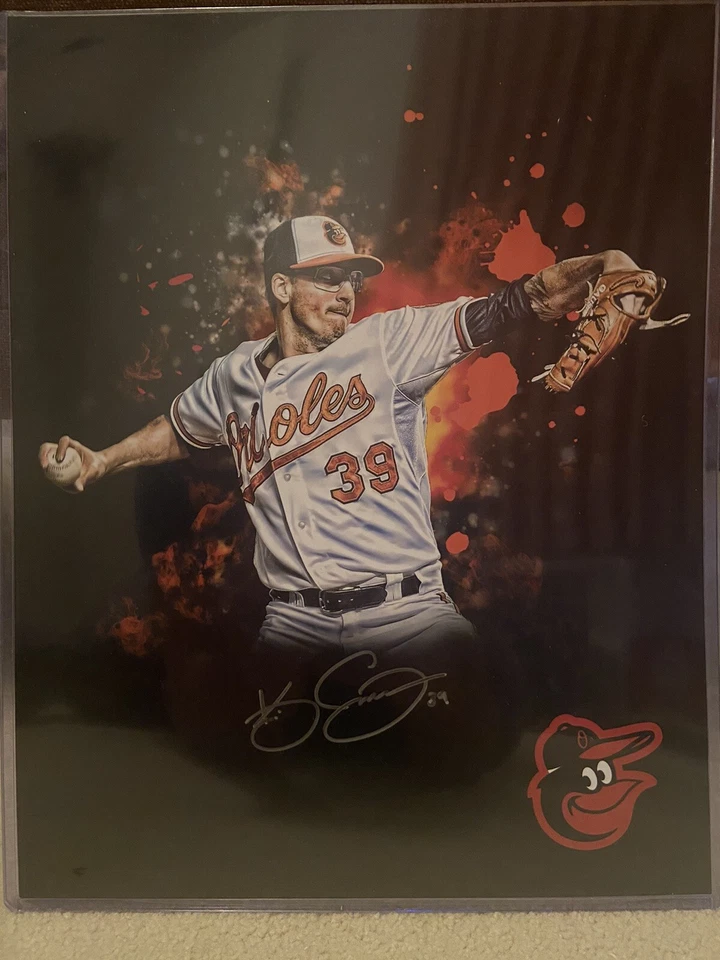 Orioles autografiados por Kevin Gausman 11x14 Foto 1 de 1