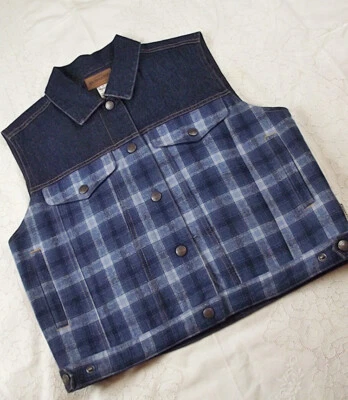 EXCELLENT Pendleton Womens Denim & Wool Vest Quilted Lining Blue Plaid Western M - Image 1 of 4