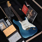 Fender Custom Shop 1960 Stratocaster Journeyman relique bleu vieilli étincelant CZ574104