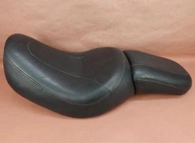 2005 - 2006 Harley Davidson FXDWGI Dyna 宽滑座前后鞍座 — 第 1/4 张图片