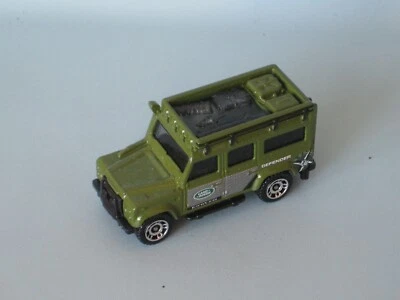 Matchbox Land Rover 110 Defender Green Body Safari 4x4 Off Road Toy Model Car UB - Image 1 of 2