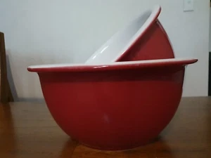 SET OF 2 CORELLE COORDINATES RED BAKE & SERVE 2L/3L BOWLS MADE BY CORNINGWARE - Picture 1 of 8