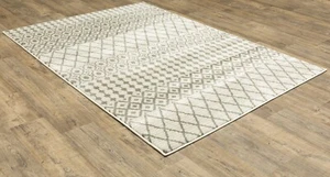 Georgia von Oriental Weavers. Lässiger Südwesten Stammesbereich Teppich. Elfenbein, Grau 717B0 - Bild 1 von 3