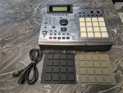 AKAI professional MPC2000XL SE3 Special Edition Sampler Drum Machine CF Drive - Image 1 of 4