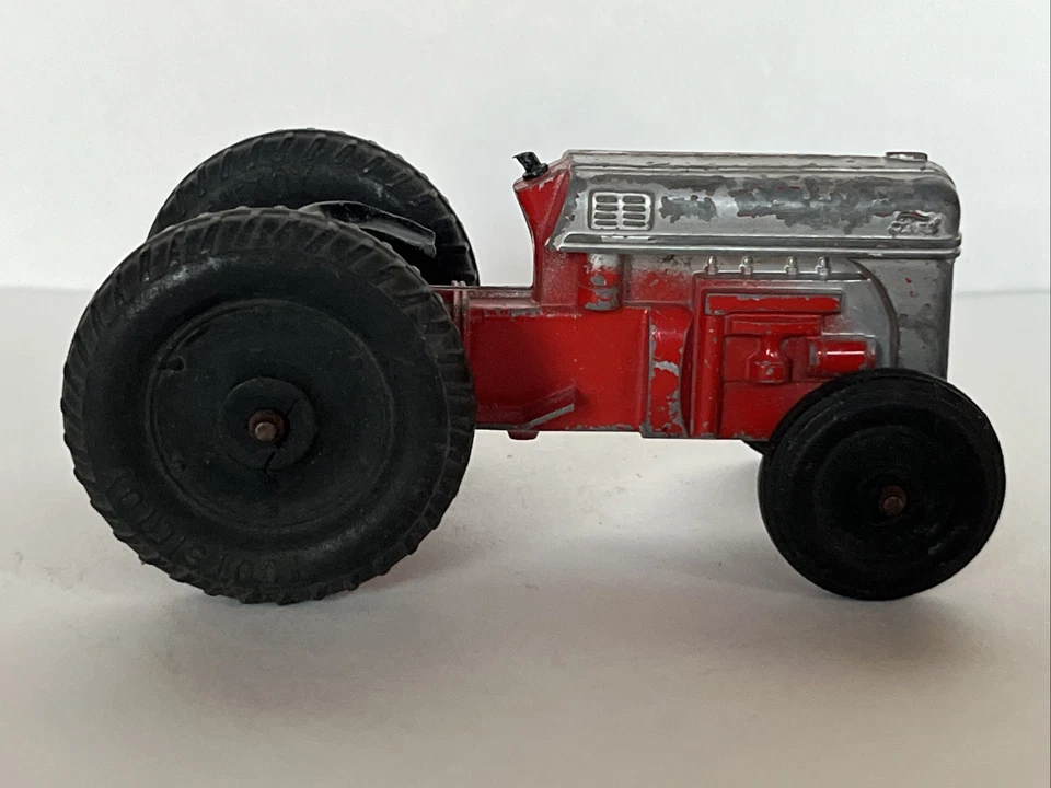 Vintage Tootsie Toys TRACTOR #289 Wheels Work Good Condition - Image 1 of 4