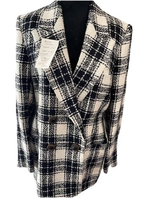 Vintage Woolen Boucle designer Style Ladies Black/white Blazer Size 6 Victorian - Image 1 of 4
