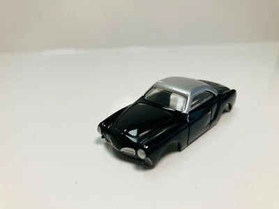 Carrocería DASH MOTORSPORTS VW Karmann Ghia en NEGRO/PLATEADO SUPERIOR para T-JET Aurora AFX Foto 1 de 4