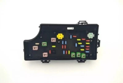 2011-2014 Dodge Avenger Chrysler 200 Fuse Box Body Control Module P04692346AE - Imagen 1 de 3