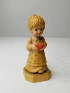 Anri SARAH KAY Club Figurine  "VALENTINE"  4" Tall Hand Carved Wooden Figurine - Picture 1 of 12