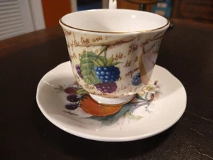 VTG Royal Nobilta Teacup and saucer Pear & Grapes Fruit Made in England - Picture 1 of 6