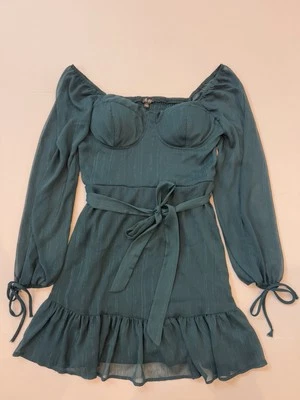 Junior’s Lily Rose 领带正面弹性滑冰服 尺寸 M 蓝绿色 — 第 1/4 张图片