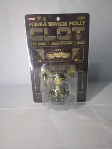 POPMART MEGA SPACE MOLLY 100 % GERINNSEL grüne Dornen Spielzeug Sammlerstück SCHNELLER VERSAND - Bild 1 von 3