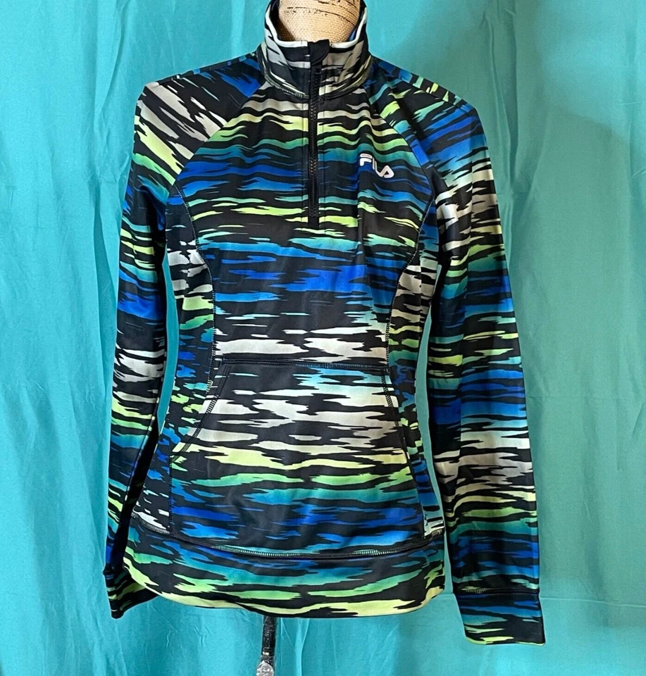 Top Fila Sport Mujer Multicolor Pequeño Estampado Animal Media Cremallera Bolsillo Canguro Foto 1 de 4