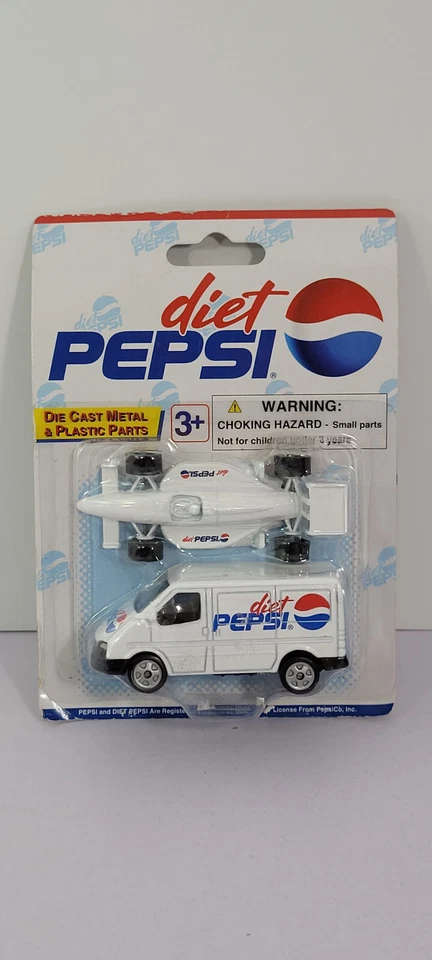 2002 Golden Wheel Die Cast Pennzoil Formula One Racer / Sedan MPN 13228