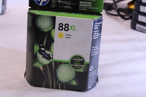 Genuine HP 88XL Yellow Ink Cartridge - Picture 1 of 3