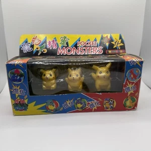 Vintage Pokémon Pikachu Pocket Monster Figuren mit Spielplatz #9978 - Bild 1 von 7