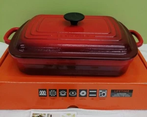 Le Creuset Cocotte Rettangolare Bassa 29cm 11,5" 3qt Cerise Smalto Rosso Cast Iro - Foto 1 di 5