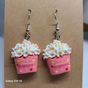 Handgefertigte süße Popcorn Ohrringe Essen Schmuck Spaß Neuheit neu ohne Etikett Frauen Mädchen - Bild 1 von 4