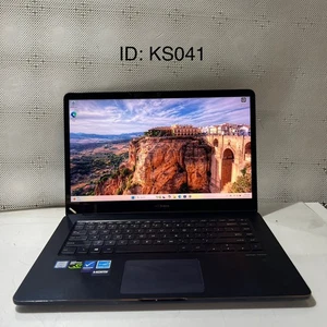 ASUS ZENBOOK PRO 15 UX550GE i7-8750H@2,20 GHz 16 GB RAM 512 GB NVMe W11P TOUCH - Foto 1 di 13