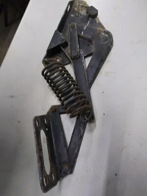 #63...1965-1980 Rolls Royce Silver Shadow Bentley capó bisagra Foto 1 de 4