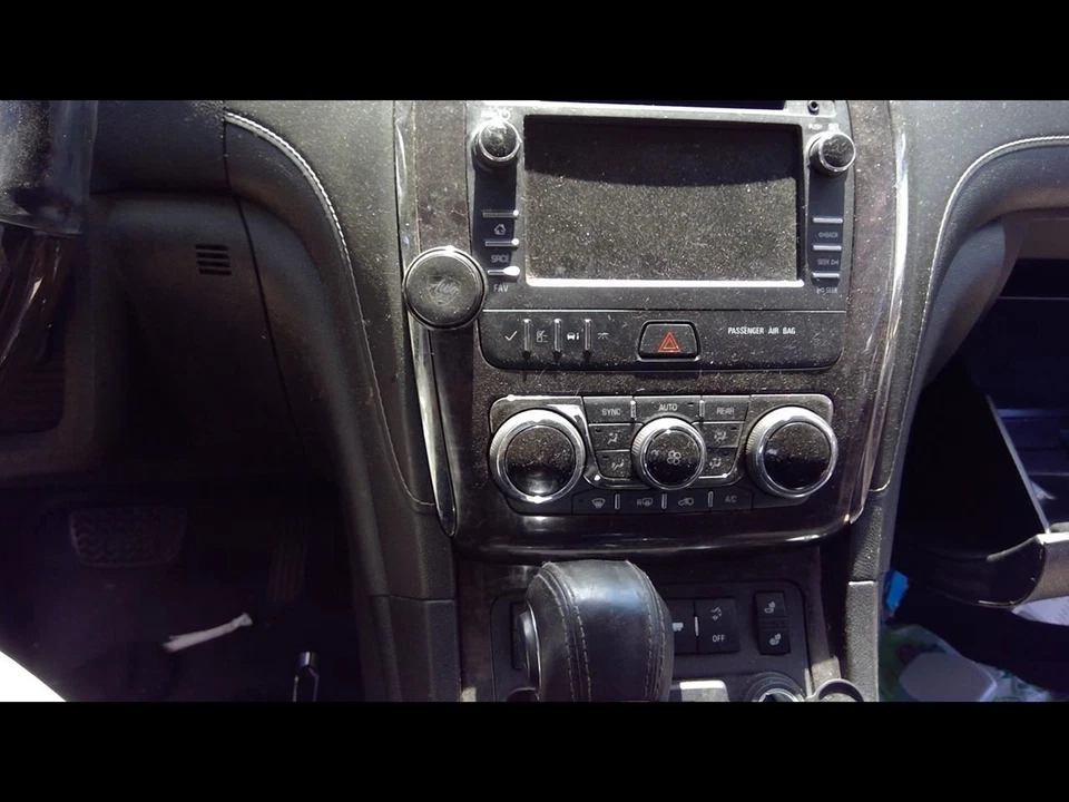 2013-2017 BUICK ENCLAVE Temperature Control Front 23251328        - Image 1 of 4