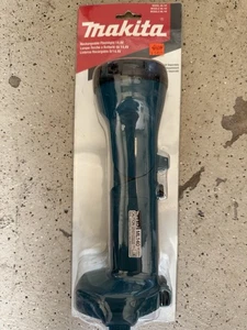 Makita ML140 cordless handheld flashlight - Picture 1 of 3