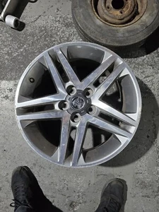 Holden Commodore VE SS SSV SV6 wheel spare - Picture 1 of 5