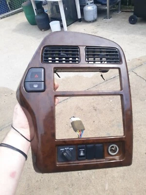 96-00 NISSAN PATHFINDER INFINITI QX4 DASH Radio BEZEL 装饰开关 通风口 原始设备制造商 — 第 1/4 张图片